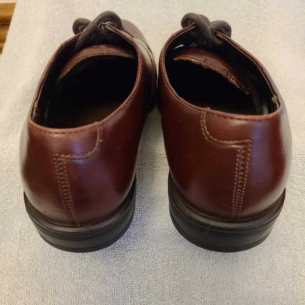 NUNN BUSH MEN'S BROWN LEATHER CAP-TOE OXFORD -SIZE 8.5 MEDIUM